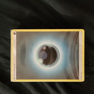 I pack of Pokémon cards